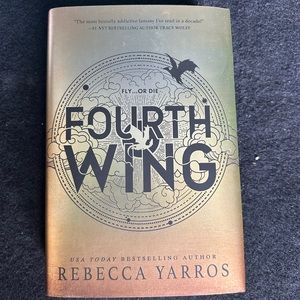 NEW Fourth Wing by Rebecca Yarros